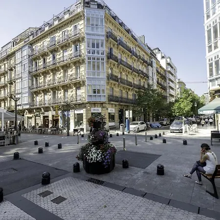 Always Easy I Terraza San Sebastian